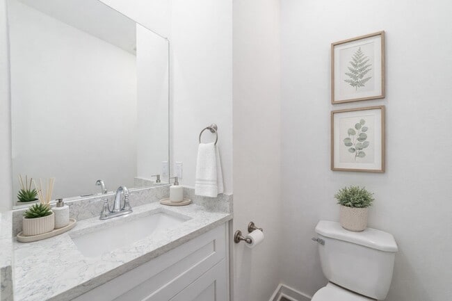 Photo - 1118 Elsinore Dr