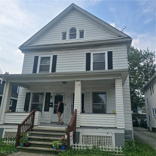 Building Photo - 10401 Bernard Ave Unit 3