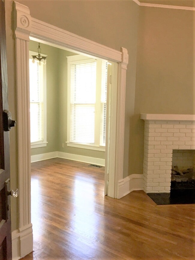 Photo - 1004 Scott St Unit 1