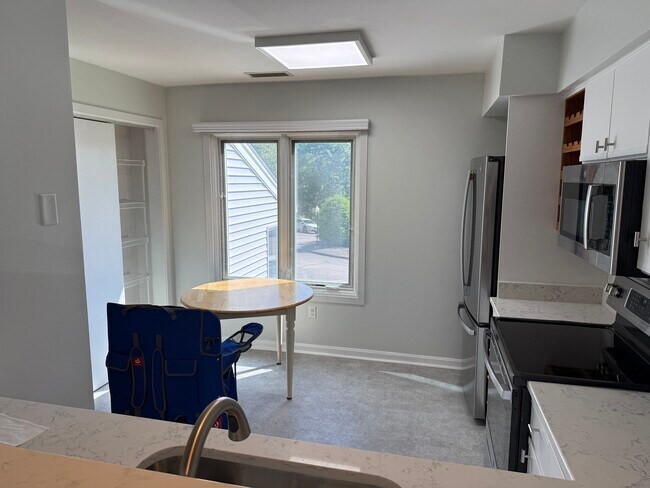 Photo - 330 Sunderland Rd Unit 39