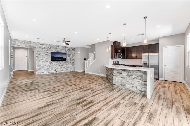 Photo - 8668 Halcon Ave