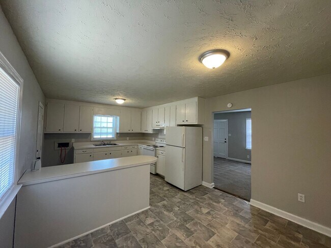 Photo - D & M Apartments Unit 836-B Old Grantham Rd.