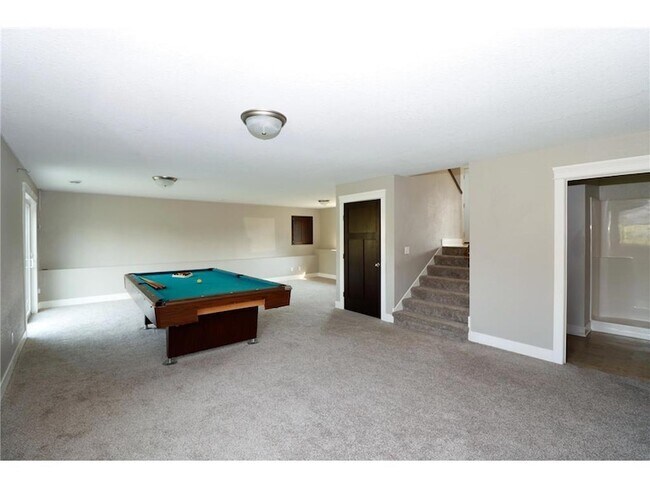 1203 Pondview