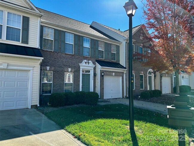 Photo - 7946 Mariners Pointe Cir