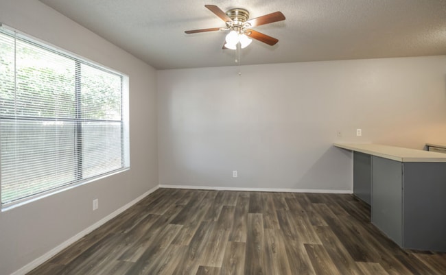 Photo - Sullivan's Landing