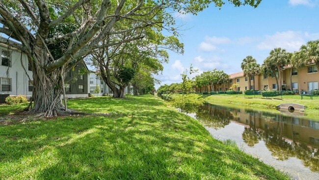 Photo - Advenir at San Tropez