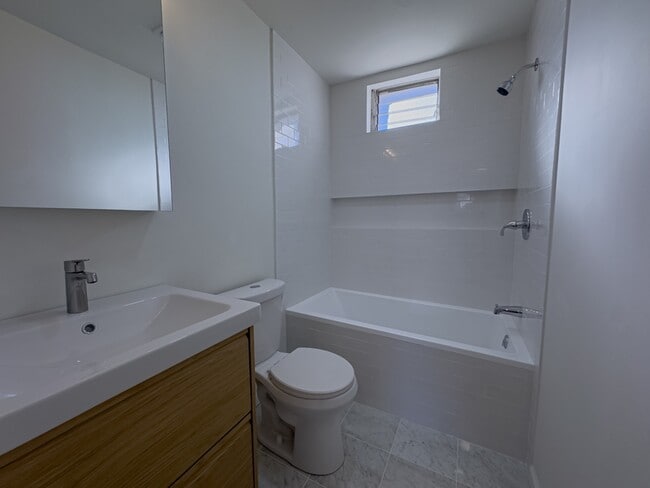 Photo - 2036 Wallace St