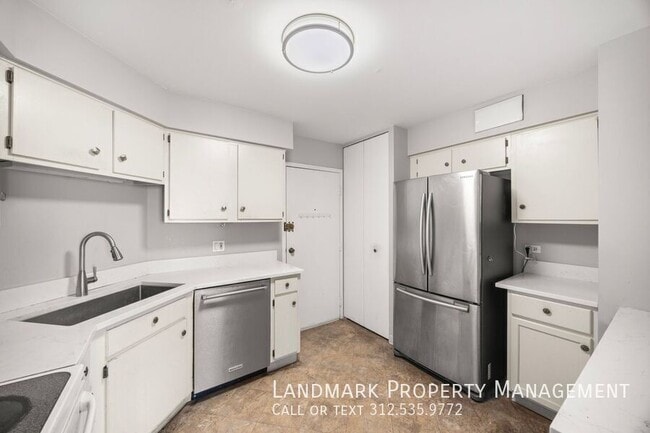 Photo - 6033 N Sheridan-Unit 35D Unidad 35D
