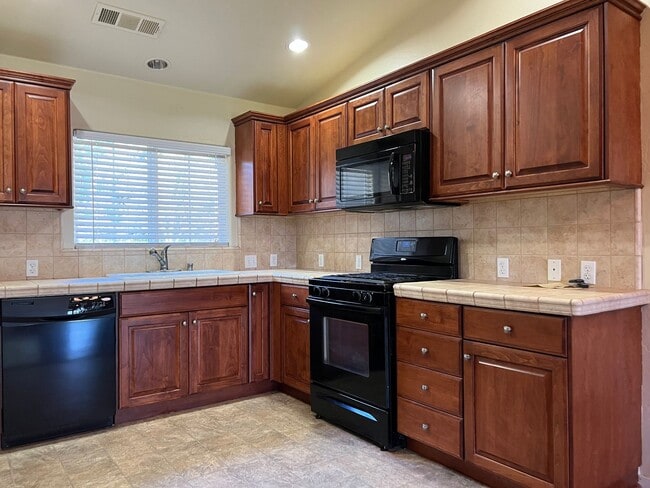 Photo - 1019 W Reese Ct