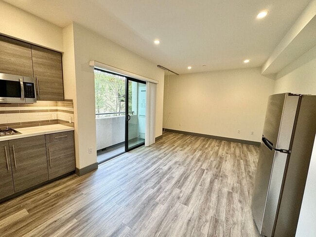 Photo - 3743 Midvale Ave Unit 203