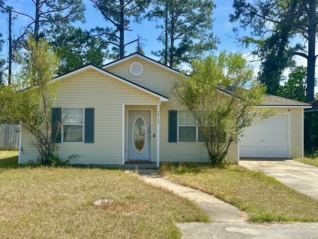 Photo - 1717 Largo Cir