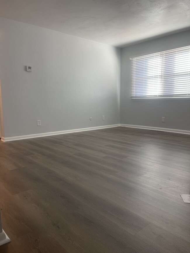Photo - 421 E Little Creek Rd Apartments Unit 3