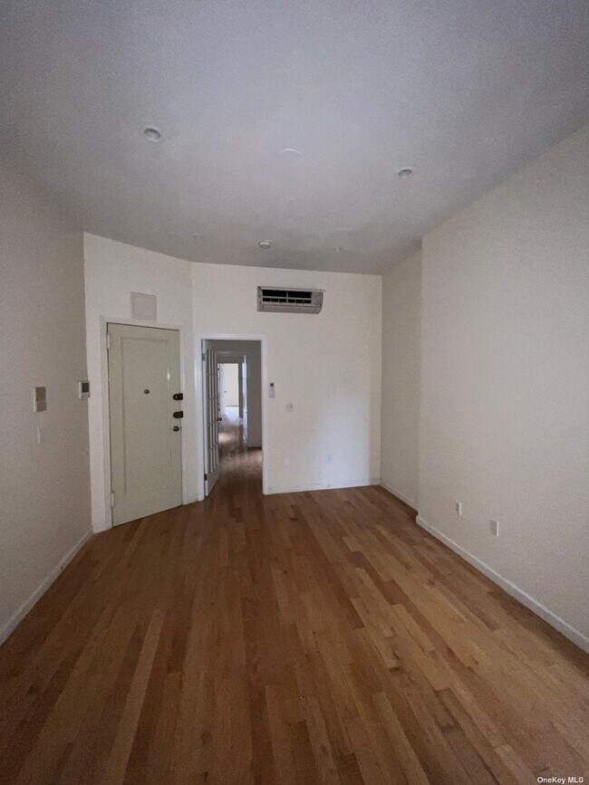 Photo - 1466 St Nicholas Ave Unit 4B