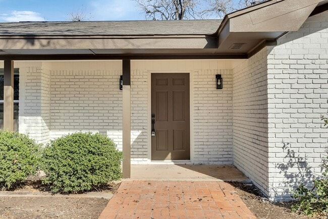 Photo - 1426 Cumberland Rd