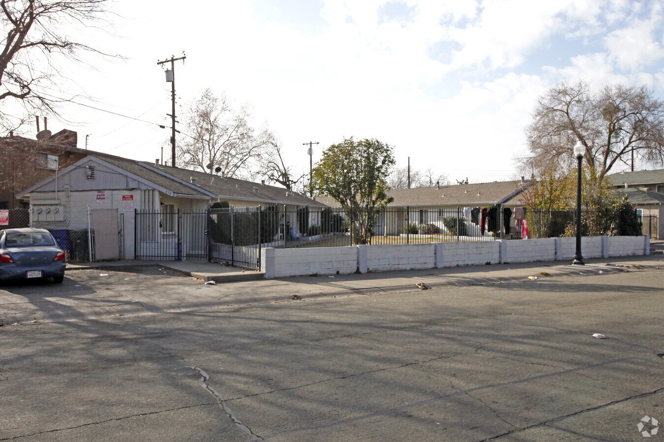 Photo - 830-838 Lampasas Ave Apartments