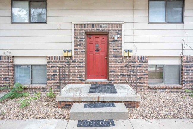Photo - 307 S Seneca St Condo