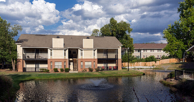 Photo - Bradford Pointe Apartments