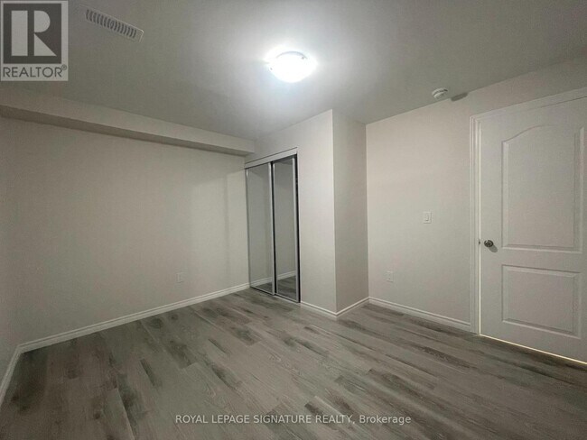 Photo - 99 Convoy Crescent