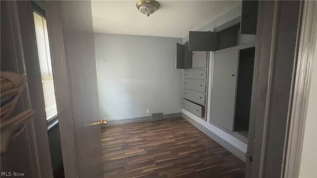 56 Willow Dr Unit 2