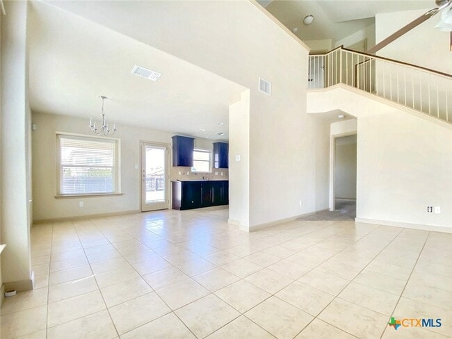 Photo - 723 Spectrum Dr