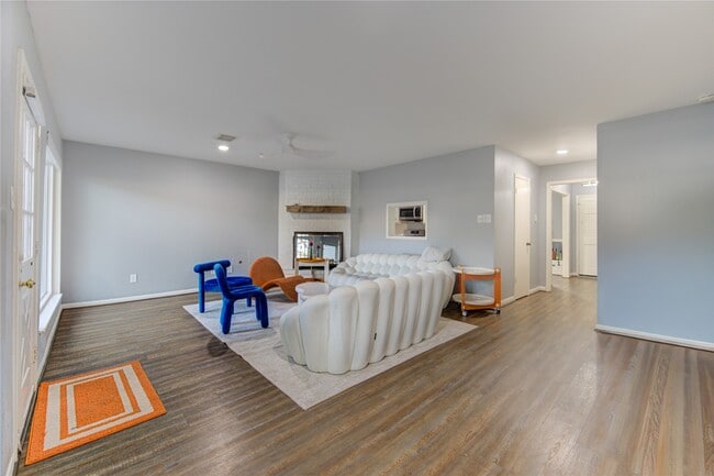 Photo - 1160 N Kirkwood Rd Unidad 1160