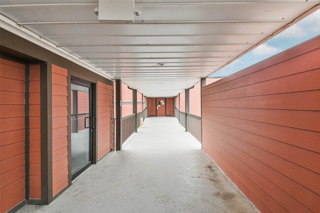 Building Photo - 1025 Swanson St Unit 314 Rental