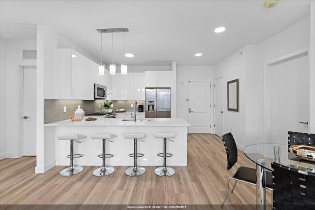 Building Photo - 5711 John F. Kennedy Blvd Unit 535