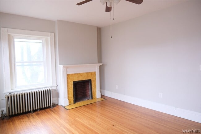 Photo - 88 W Utica St
