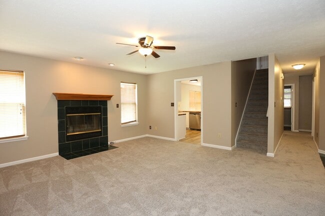 Photo - Large 5 Bedroom Westfield Home!