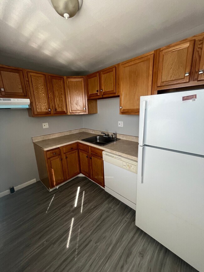 Photo - 65 Bulkeley Ave Unidad B01