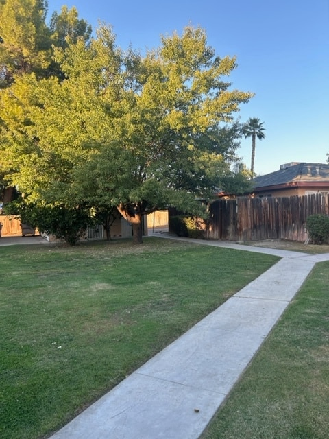 Building Photo - 2616 N Half Moon Dr Unit D