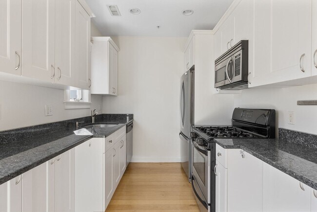 Photo - 5 Granite St Unit 2R