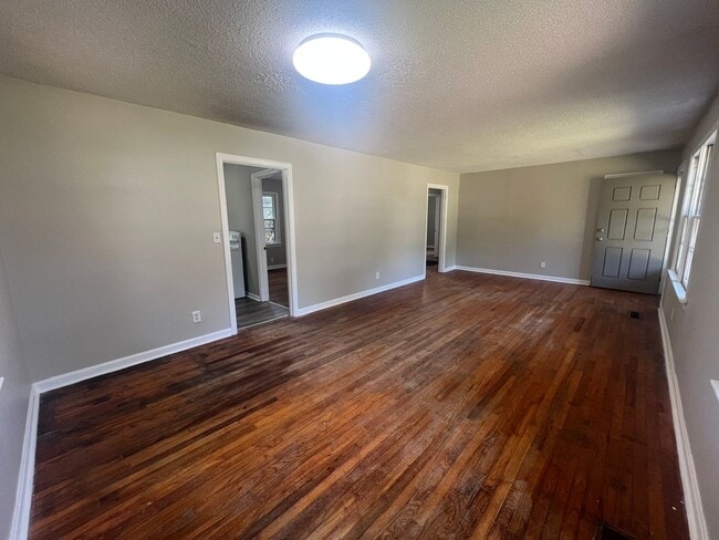 Photo - 3127 2nd Ave