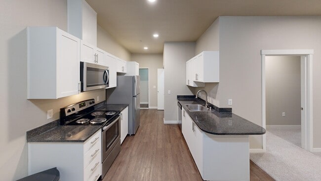 Catalina 2x2 Kitchen - Four Seasons Central