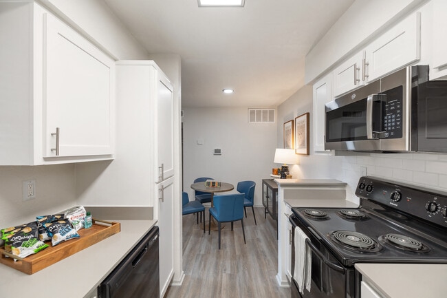 Photo - Sedona Square