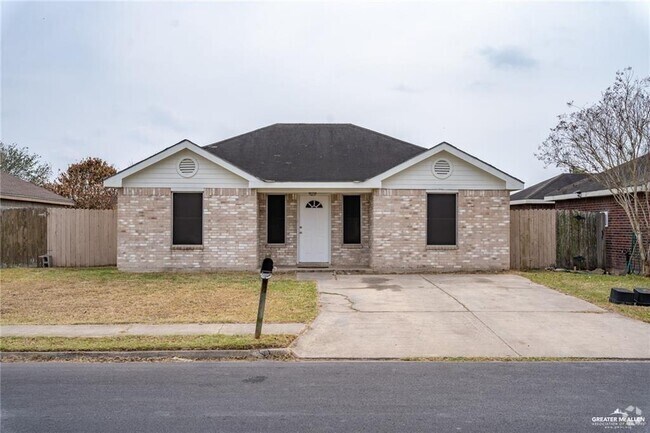 Building Photo - 707 W Gabriella Ave Rental