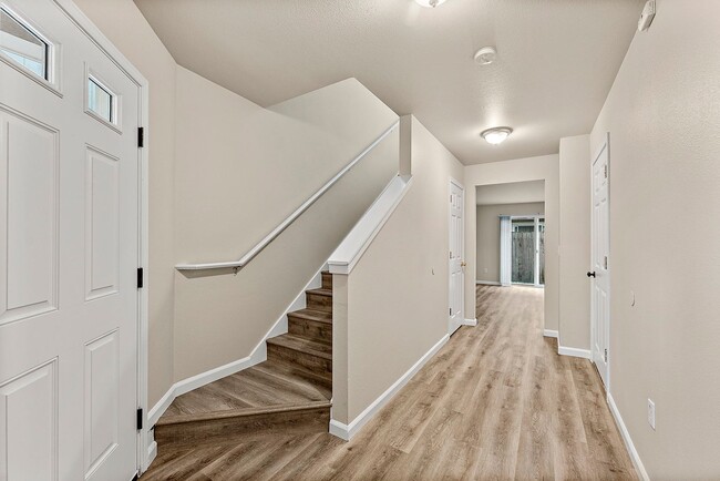 Photo - Invest LLC 4330 Unit B