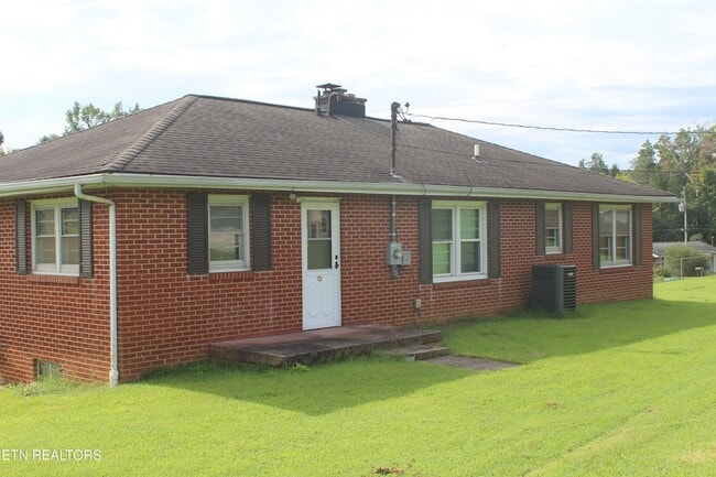 Photo - 112 McMahan Rd