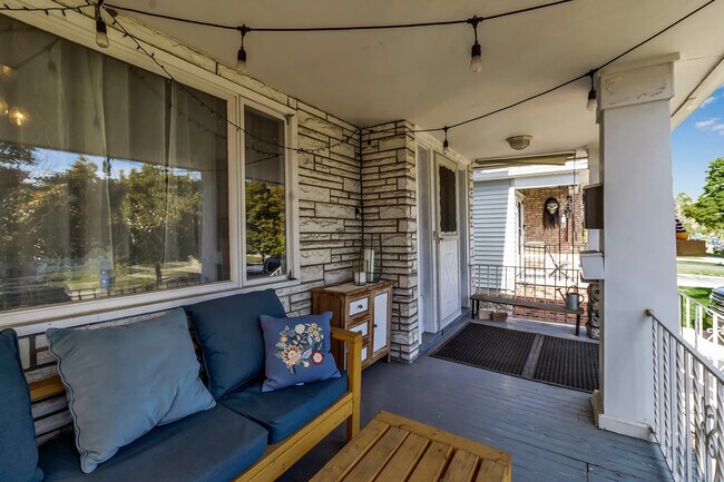 Photo - 12 Lovering Ave Unidad Lower