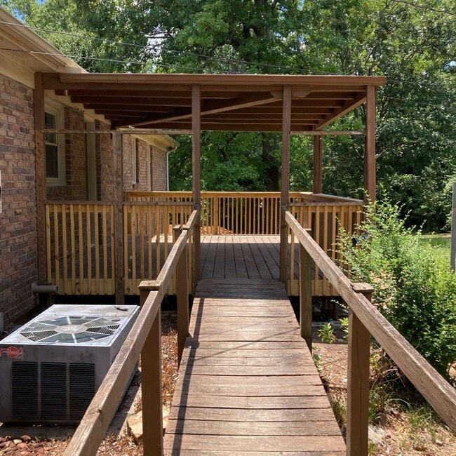 Photo - 511 E Parkview Dr