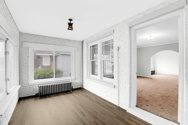 Photo - 650 119th St