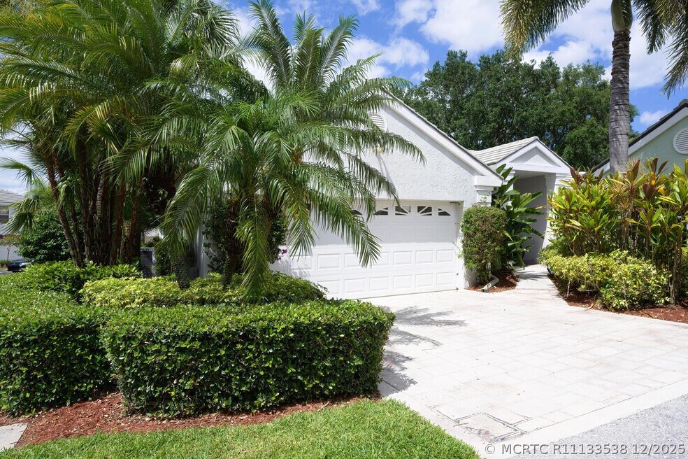 32 Admirals Ct