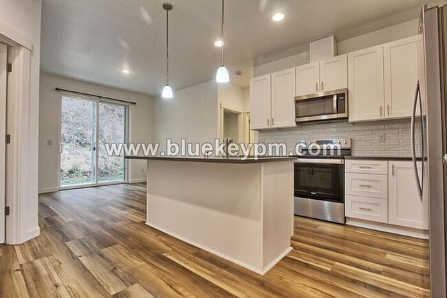 Photo - 3 Bed, 2 Bath Home in Woodland with Large Yard