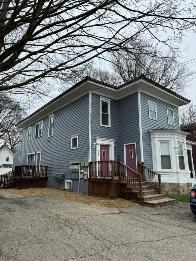 Photo - 508 W Michigan Ave