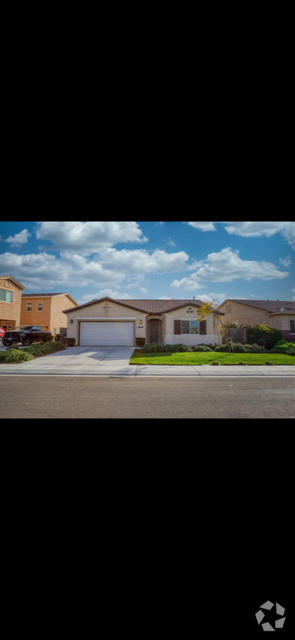 Building Photo - 2059 Macedo St Rental