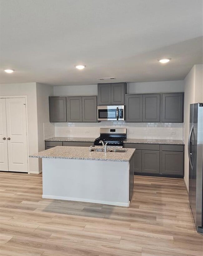 Photo - 18830 Glenwood Chase Ct