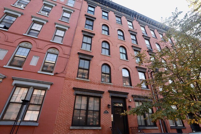 Photo - 805 Willow Ave Unit 2L