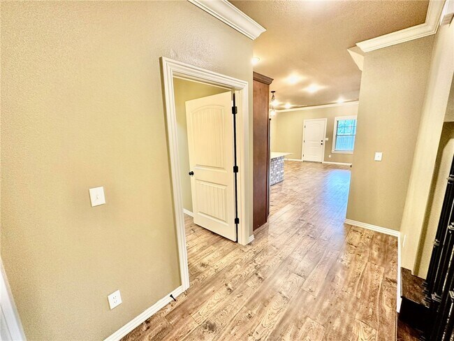 186 Old Farmington Rd
