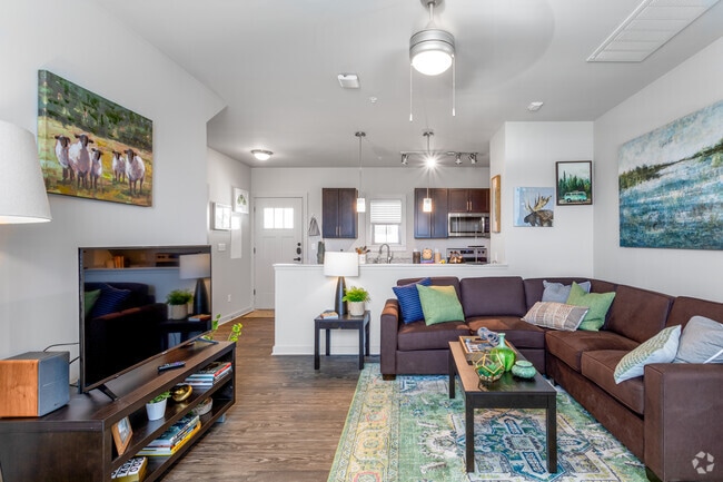 5BR, 5BA - 1,844-1882SF - Townhome