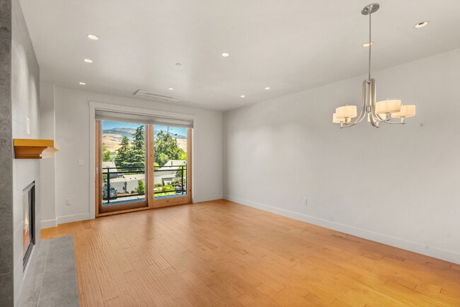 Photo - 175 Lithia Way Unit 201